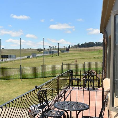 Protea Hotel By Marriott Harrismith Montrose Exterior foto