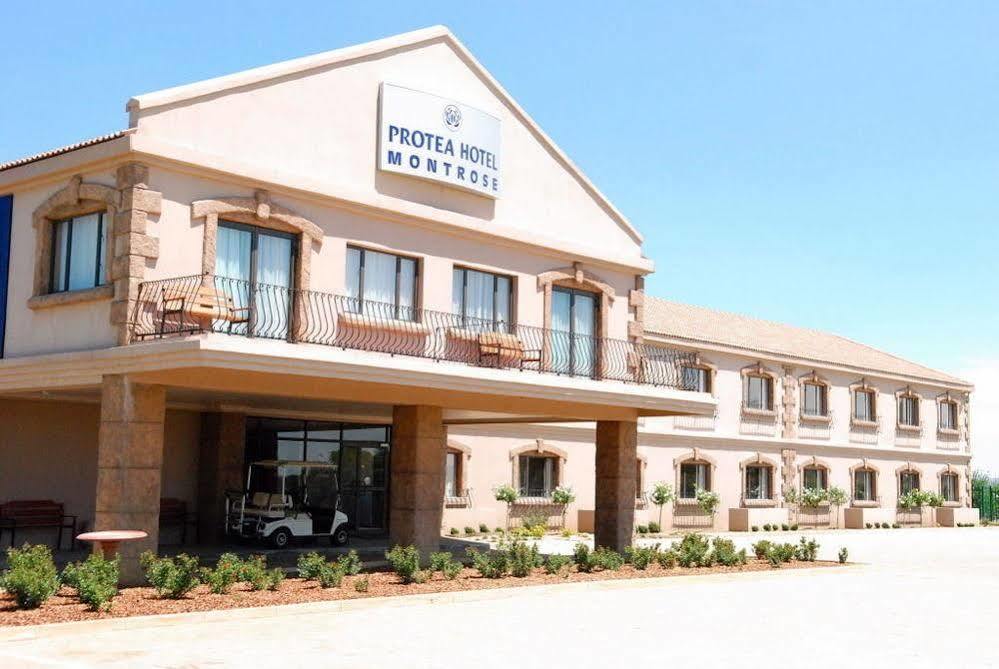 Protea Hotel By Marriott Harrismith Montrose Exterior foto